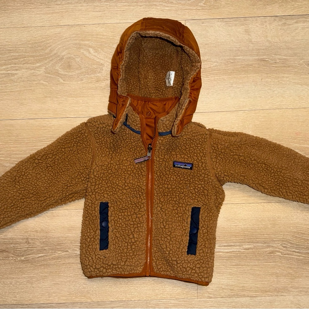 Patagonia Tan Fleece Jacket with Navy Accents